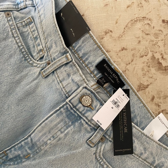 Banana Republic curvy straight light wash jeans - Picture 2 of 8